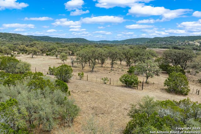 40ef White Tail Run Property Photo 12