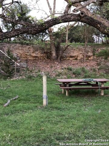 60 Squirrel Bend Property Photo 4