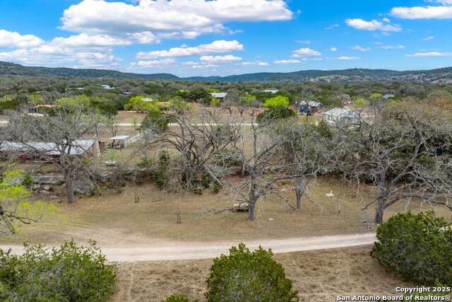 60 Squirrel Bend Property Photo 14