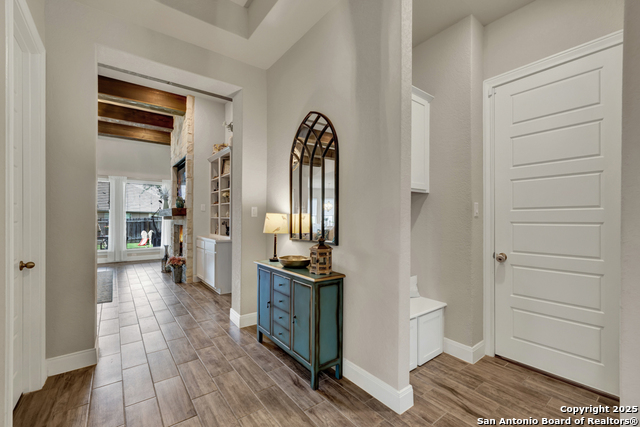 920 Carriage Loop Property Photo 12