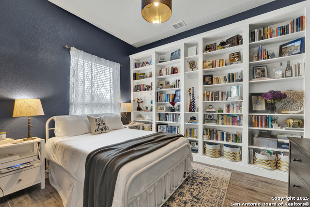 920 Carriage Loop Property Photo 15