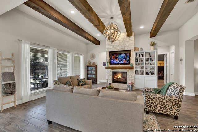 920 Carriage Loop Property Photo 23