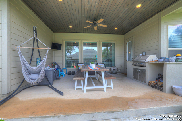 920 Carriage Loop Property Photo 38