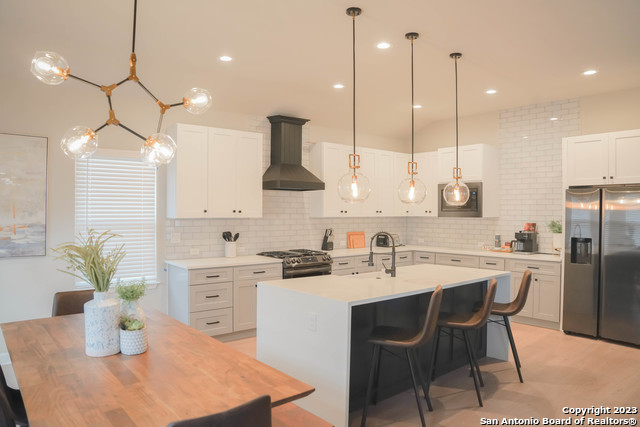 1215 Lamar St Property Photo 10