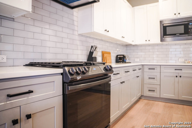 1215 Lamar St Property Photo 12