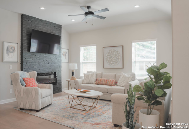 1215 Lamar St Property Photo 14