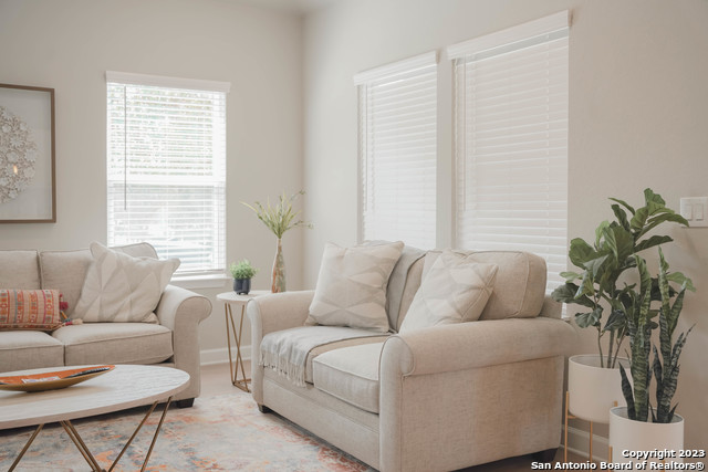 1215 Lamar St Property Photo 16