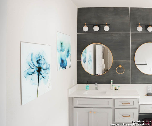 1215 Lamar St Property Photo 21