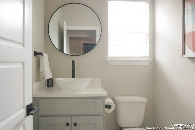 1215 Lamar St Property Photo 25