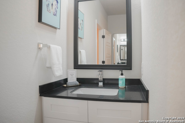 1215 Lamar St Property Photo 28