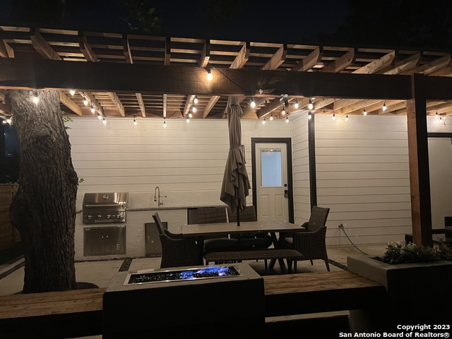 1215 Lamar St Property Photo 33