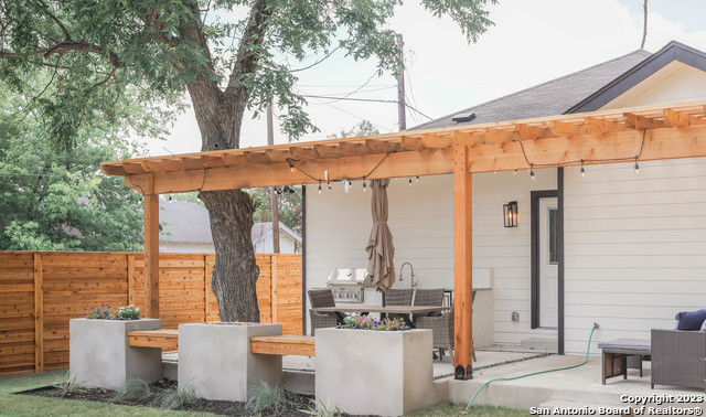 1215 Lamar St Property Photo 38