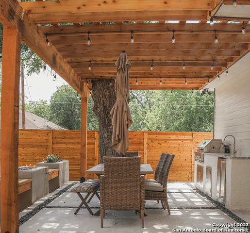 1215 Lamar St Property Photo 40