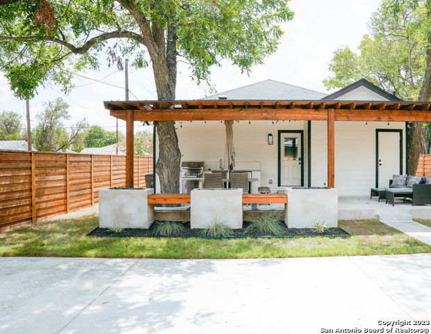 1215 Lamar St Property Photo 41