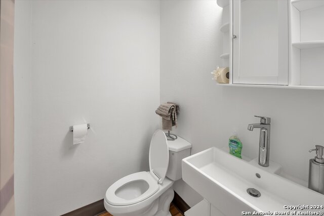 8647 Wurzbach Rd Property Photo 14