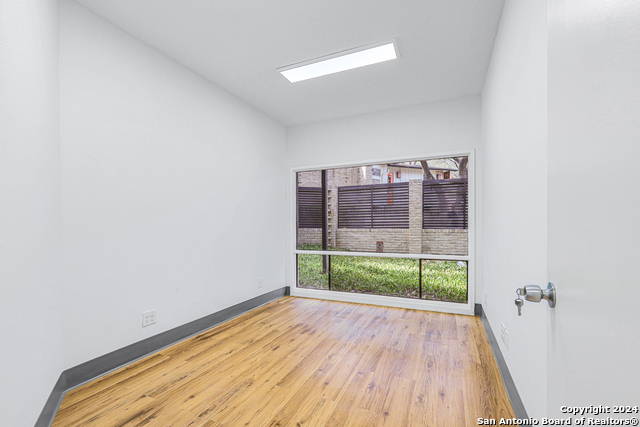 8647 Wurzbach Rd Property Photo 22