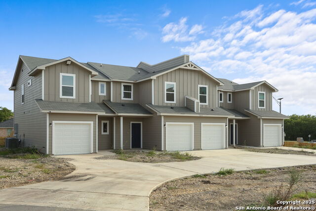 7215 John Palmer Dr. Property Photo 1