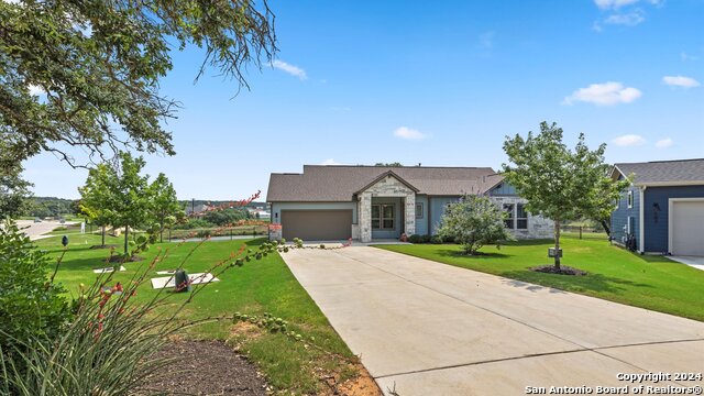 344 Dancing Oak Property Photo 3