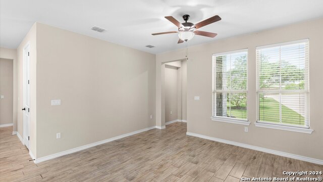 344 Dancing Oak Property Photo 6