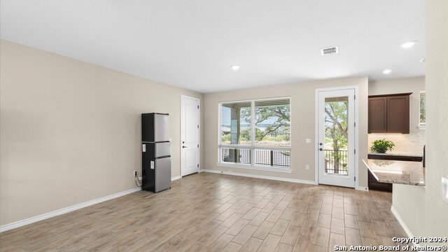 344 Dancing Oak Property Photo 10