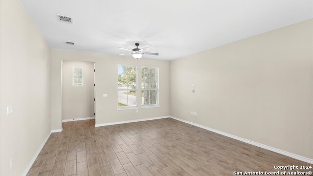 344 Dancing Oak Property Photo 13