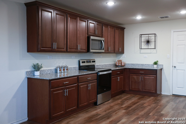 519 Wild Olive Way Property Photo 7