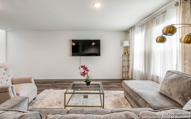 519 Wild Olive Way Property Photo 14