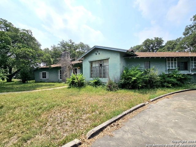 2520 W Gramercy Pl Property Photo 2