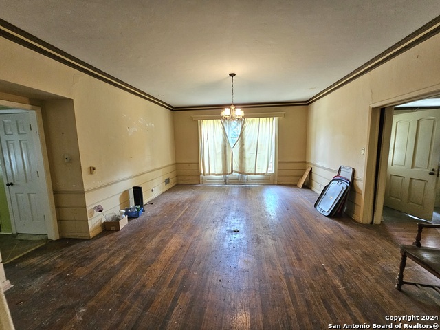 2520 W Gramercy Pl Property Photo 5
