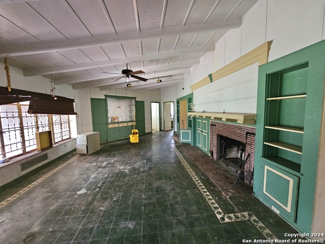 2520 W Gramercy Pl Property Photo 8