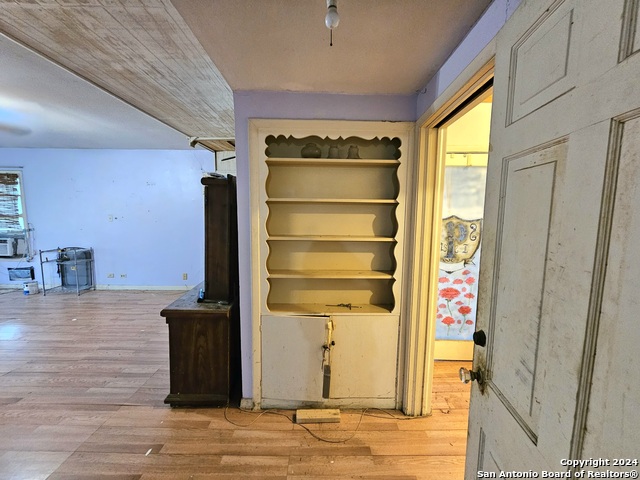 2520 W Gramercy Pl Property Photo 17