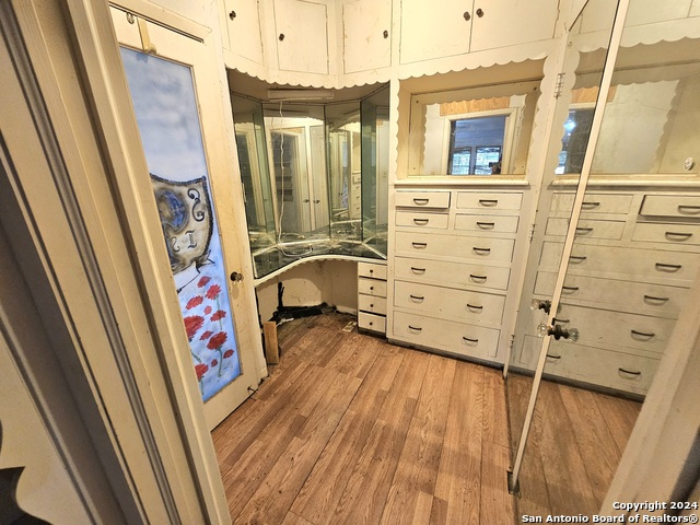 2520 W Gramercy Pl Property Photo 18