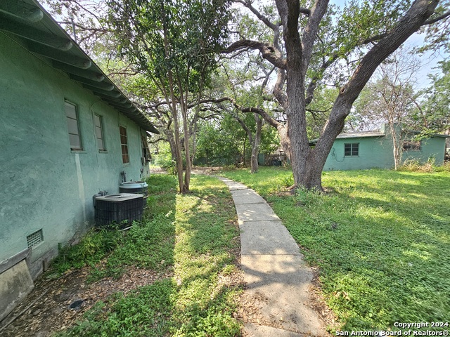 2520 W Gramercy Pl Property Photo 26