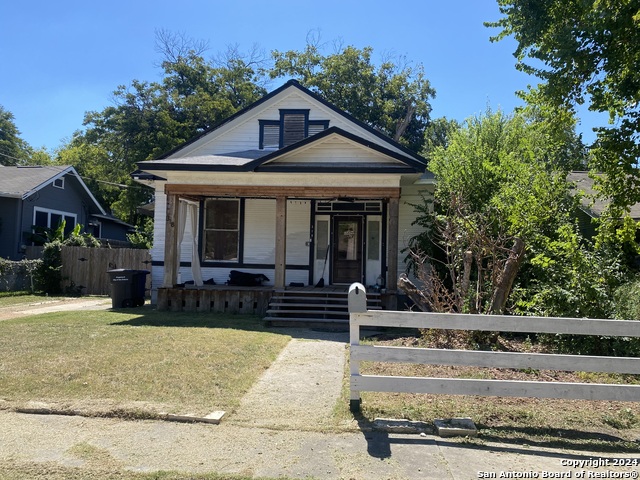318 Chicago Blvd Property Photo