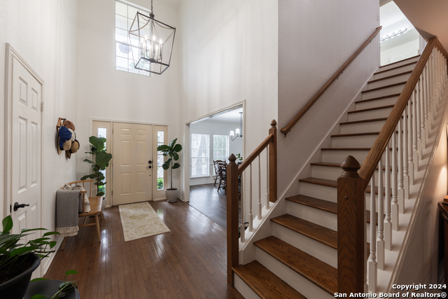 962 Lightstone Dr Property Photo 6