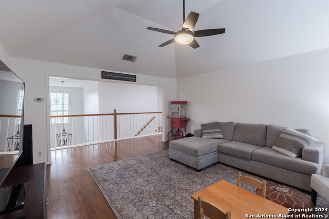 962 Lightstone Dr Property Photo 29