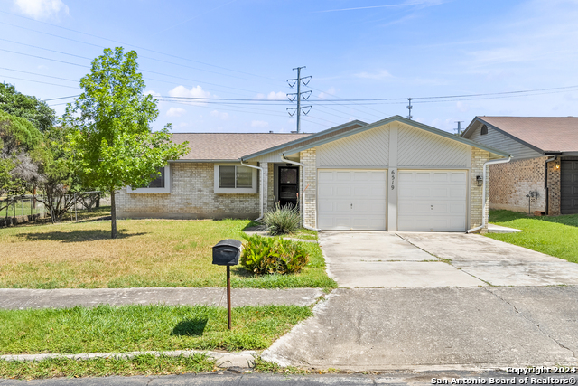6519 Sun Creek Property Photo 1