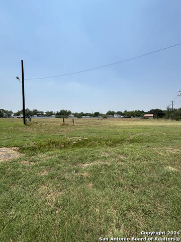 8075 S Loop 1604 E Property Photo 4