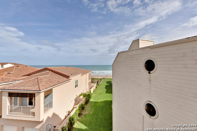 6300 Padre Blvd Property Photo 12