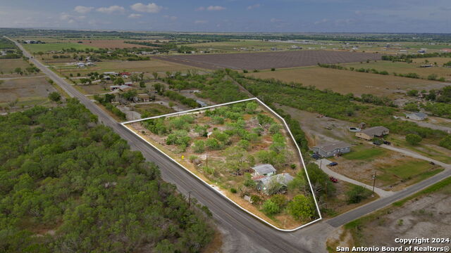 18292 Fm 471 Property Photo 1