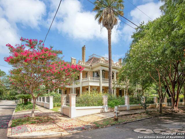241 King William Property Photo
