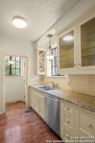 100 Steepside Lane Property Photo 31