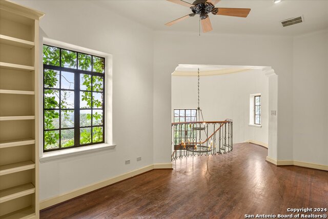 100 Steepside Lane Property Photo 33