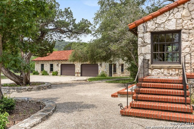 100 Steepside Lane Property Photo 64