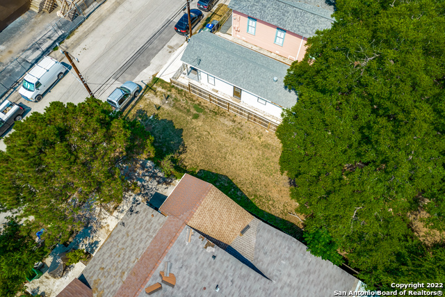 216 Sherman Property Photo 4