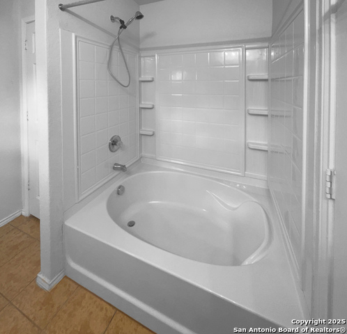 9534 Lookover Bay Property Photo 7