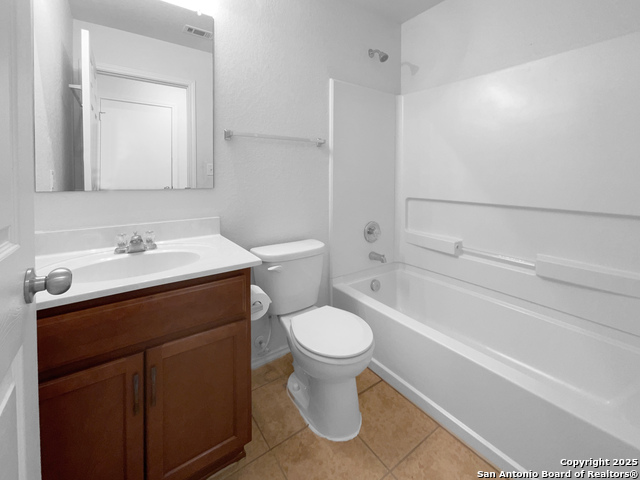 9534 Lookover Bay Property Photo 11