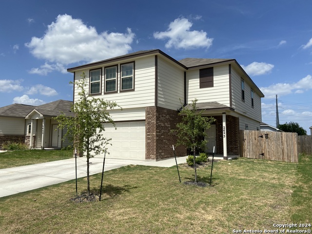 2425 Marty Way Property Photo 2