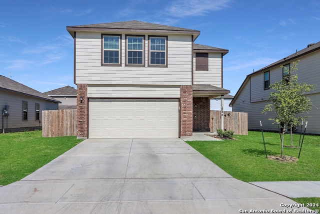 2425 Marty Way Property Photo 4
