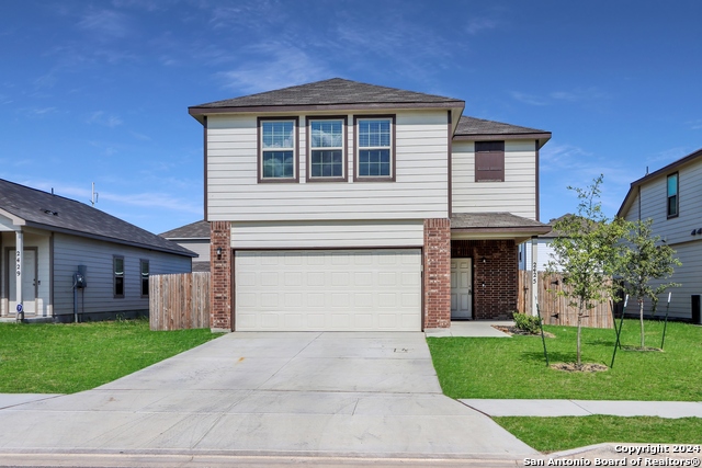 2425 Marty Way Property Photo 6